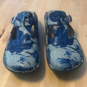 Alegria Leather Clogs